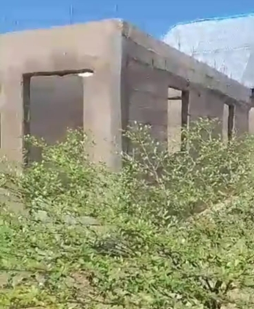 DOUBLE ROOM & PARLORS FOR SALE